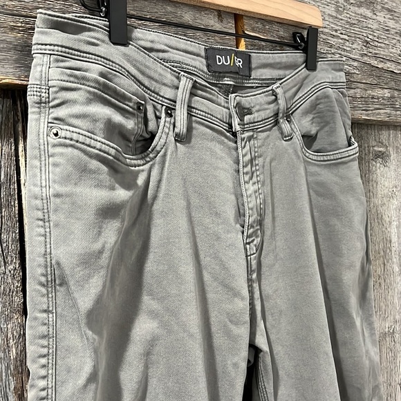 DU/ER N2X Relaxed Fit Soft Stretch Odor Sweat Resistant Gray Chino Pants 32x28 - Picture 4 of 9